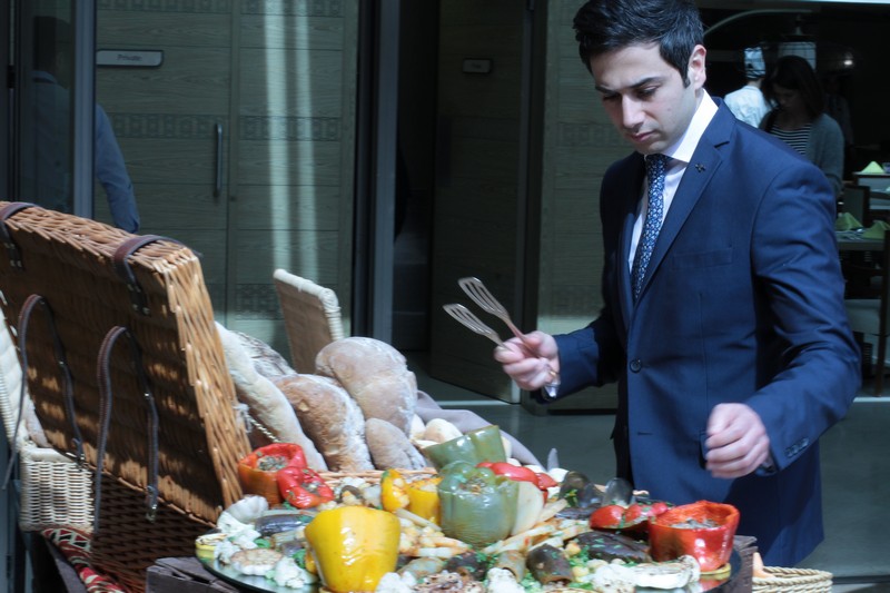 Sunday Buffet at Kempinski Summerland Hotel